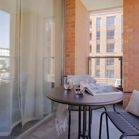 Roomsy - Scala Apartment